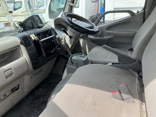 2006 Toyota Dyna Aluminum van auction photo 5