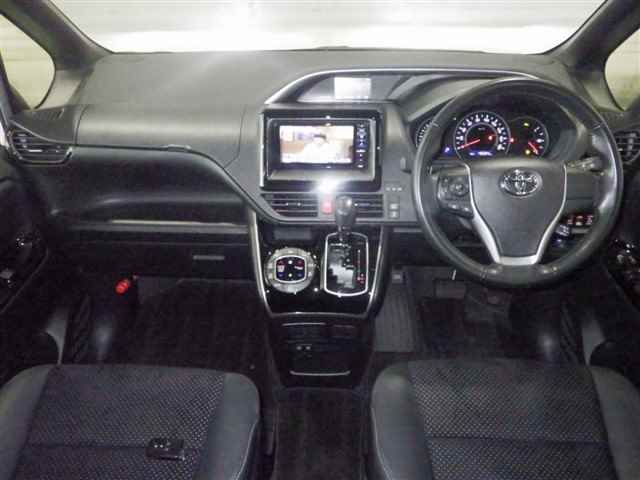 2020 Toyota Voxy ZSキラメキIII 7ニン auction photo 3