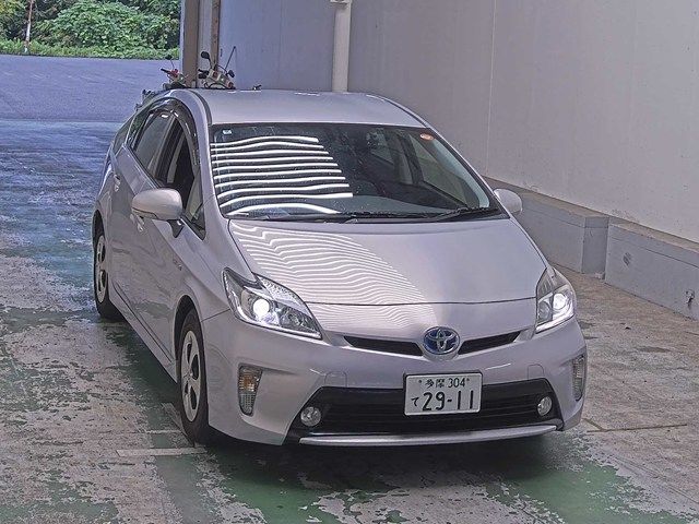 2014 Toyota Prius G Japan auction vehicle