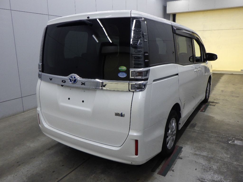 2019 Toyota Voxy ハイブリッドX auction photo 2