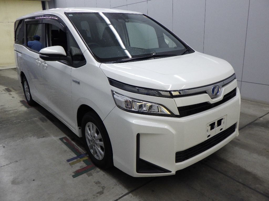 Japan Auction Vehicles 12 2019 Toyota Voxy ハイブリッドX auction photo