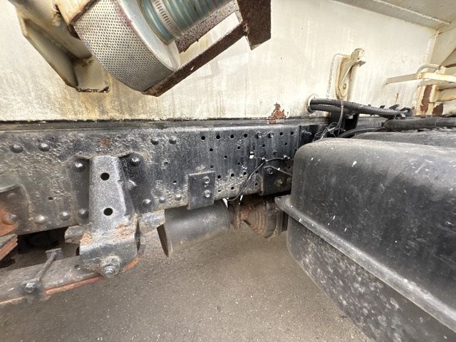 2013 Isuzu Elf Sansui auction photo 17