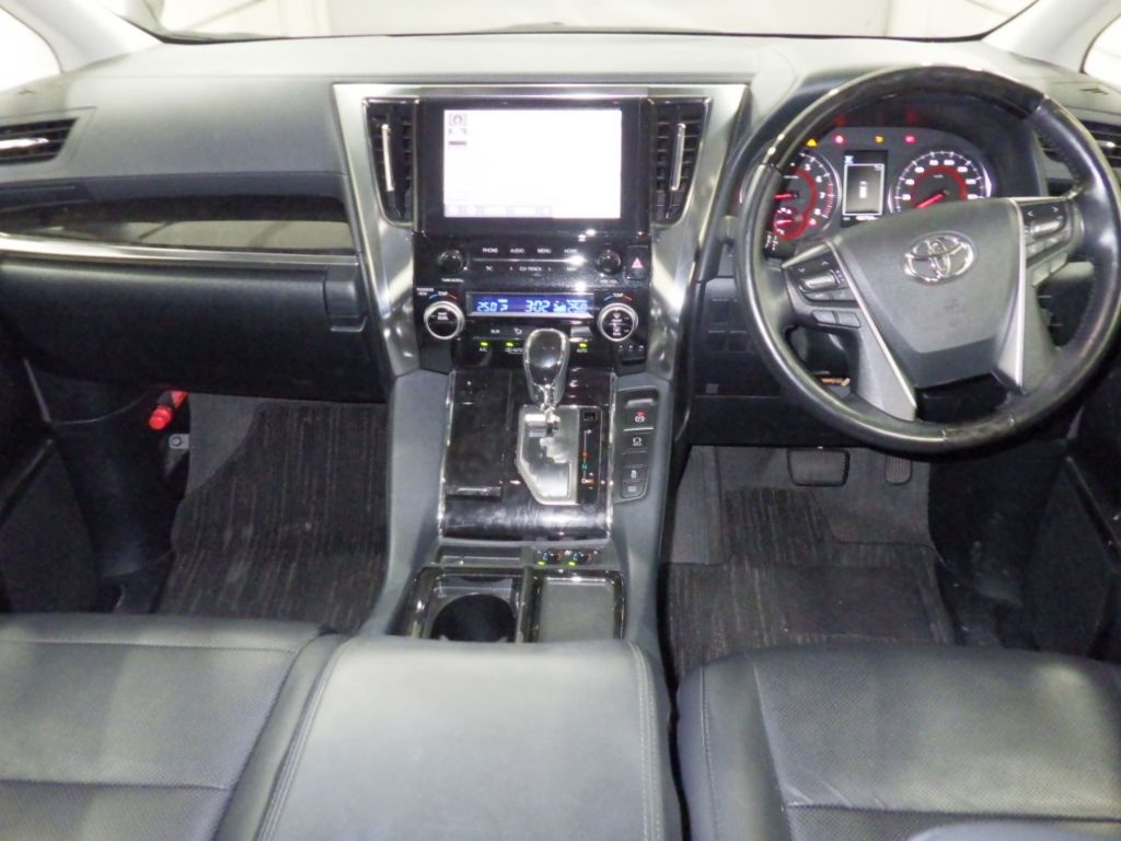 2020 Toyota Alphard S Cパッケージ auction photo 3