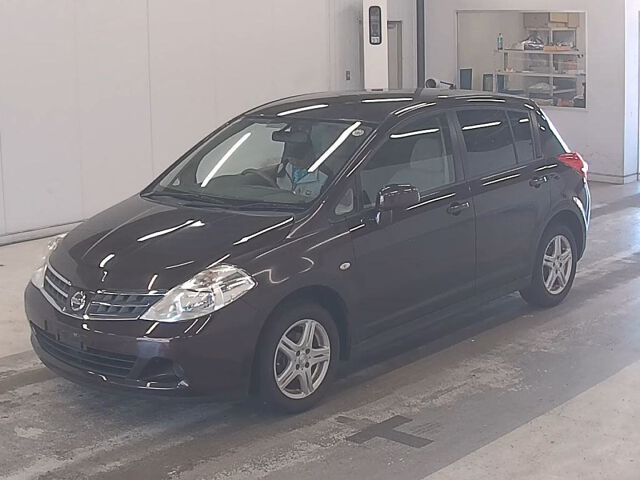 2011 Nissan ティーダ 15M FOUR 4WD auction photo 4