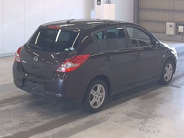 2011 Nissan ティーダ 15M FOUR 4WD auction photo 5