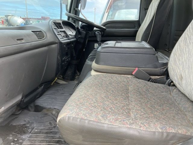 2005 Isuzu Forward ダンプ auction photo 5
