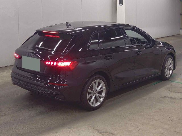 2025 Audi A3 SpoB30TFSI Ad auction photo 5