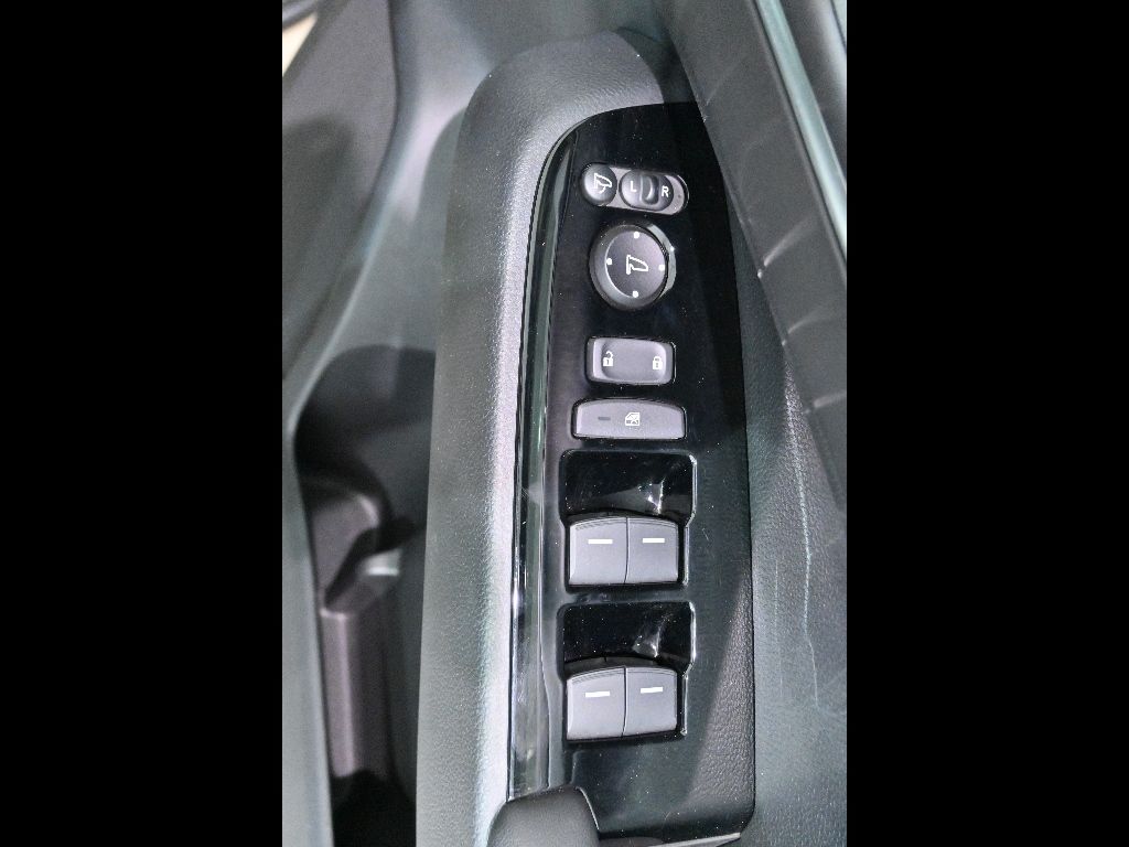 2022 Honda Vezel e:HEV Z auction photo 12