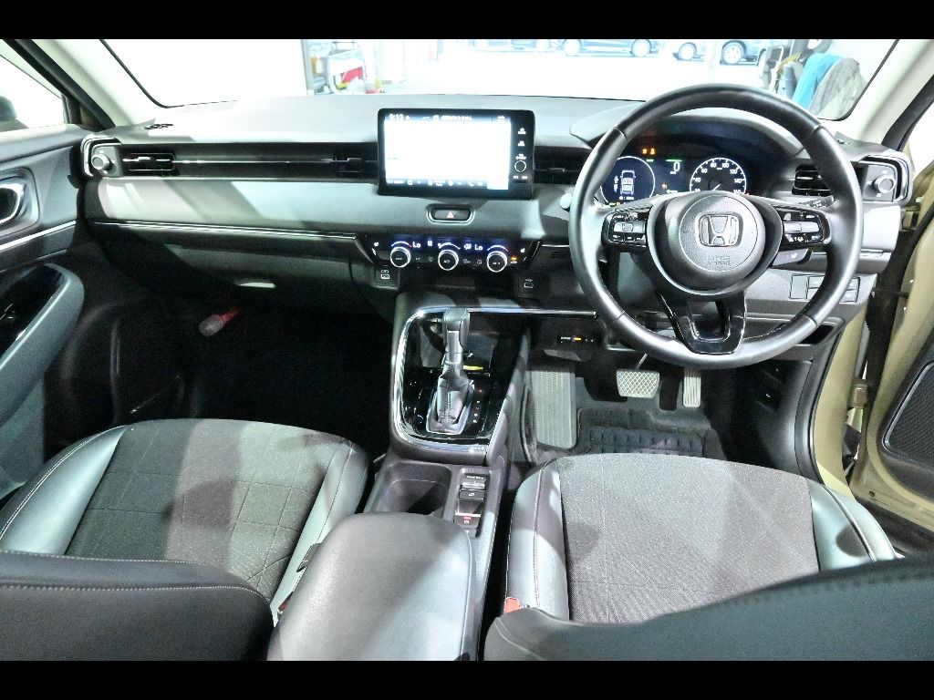 2022 Honda Vezel e:HEV Z auction photo 3