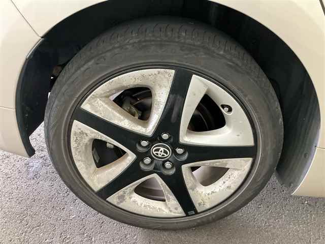2016 Toyota Prius S Touring Selection auction photo 8