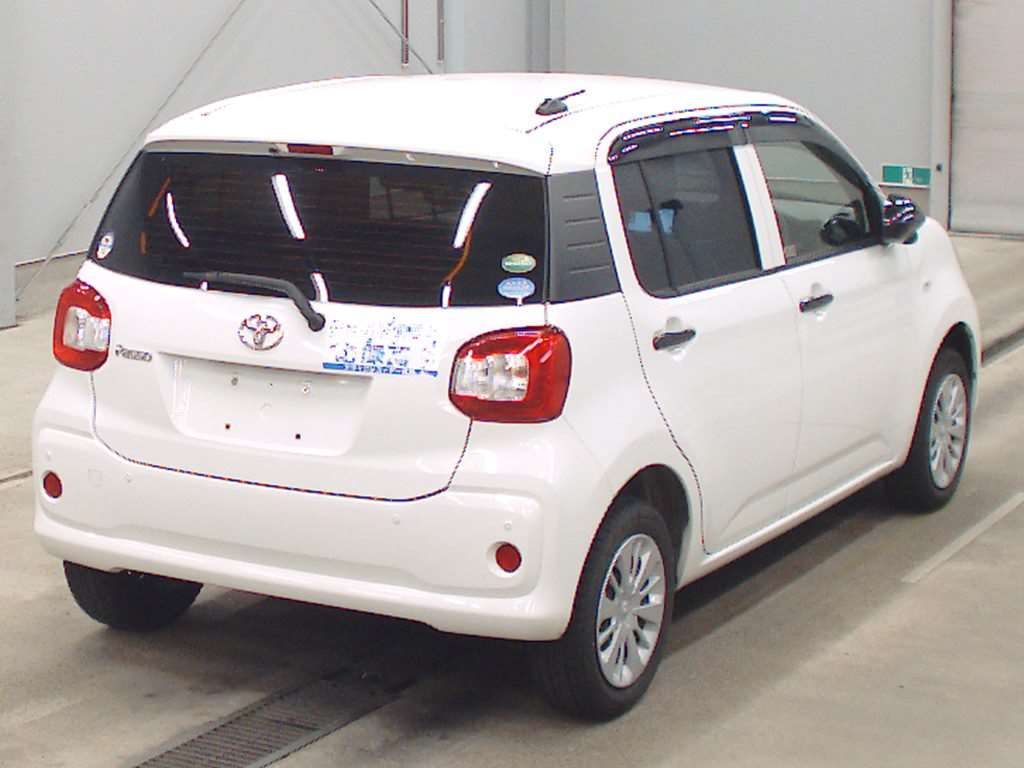2020 Toyota Passo X S 4WD auction photo 2