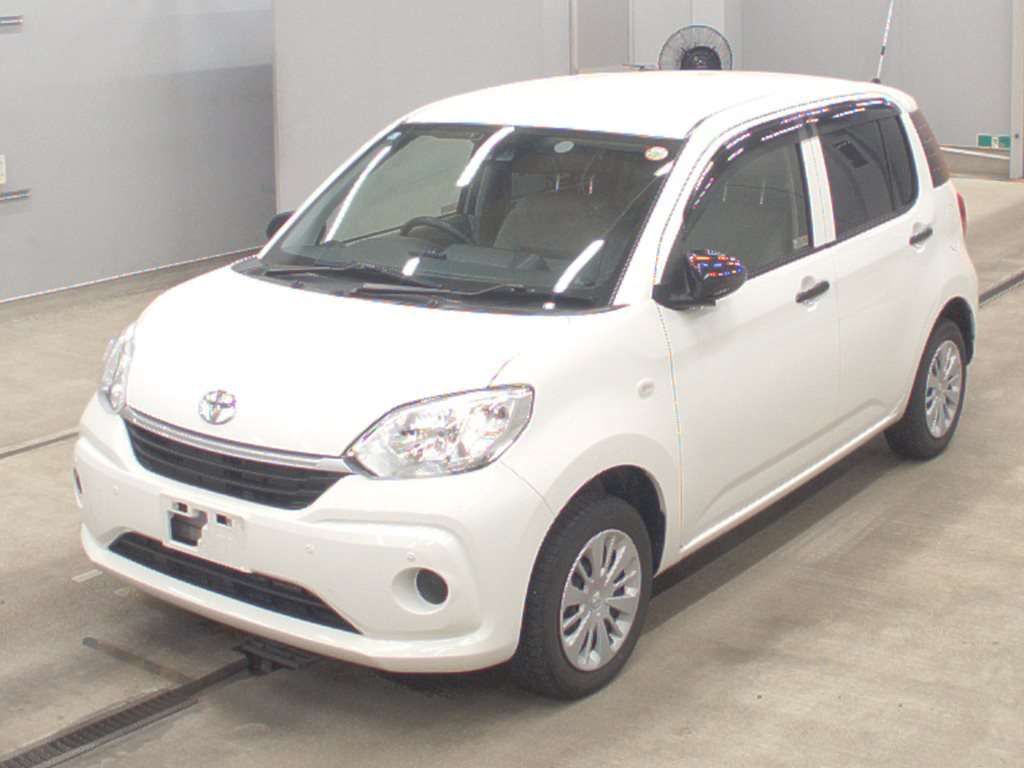 2020 Toyota Passo X S 4WD selected Japan auction vehicle