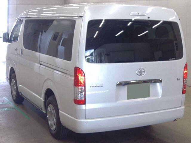 2026 Toyota Hiace GL 4WD auction photo 2