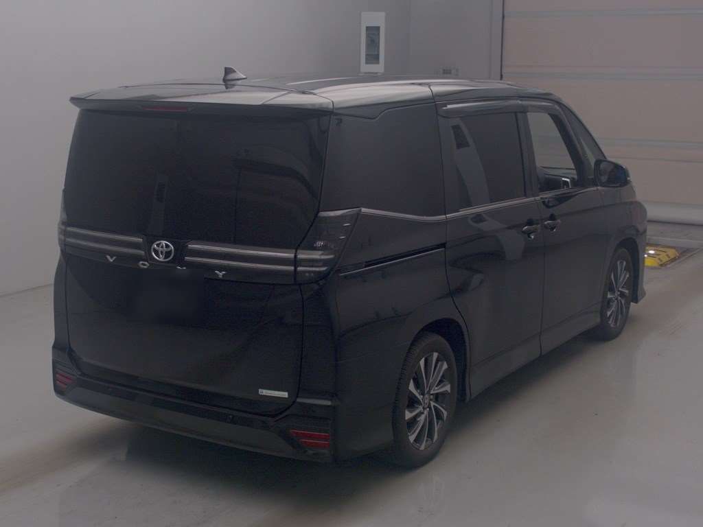 2023 Toyota Voxy S-Z auction photo 2