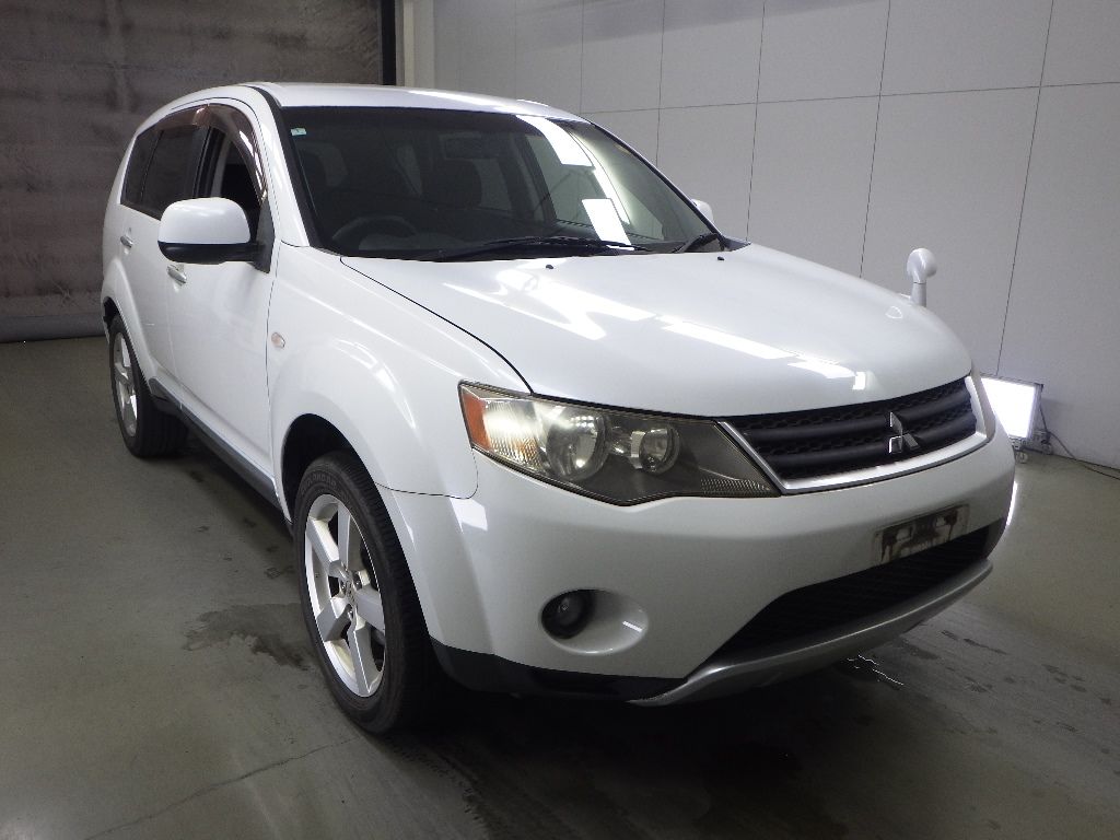 2006 Mitsubishi Outlander 4WD G 7 Japan auction vehicle