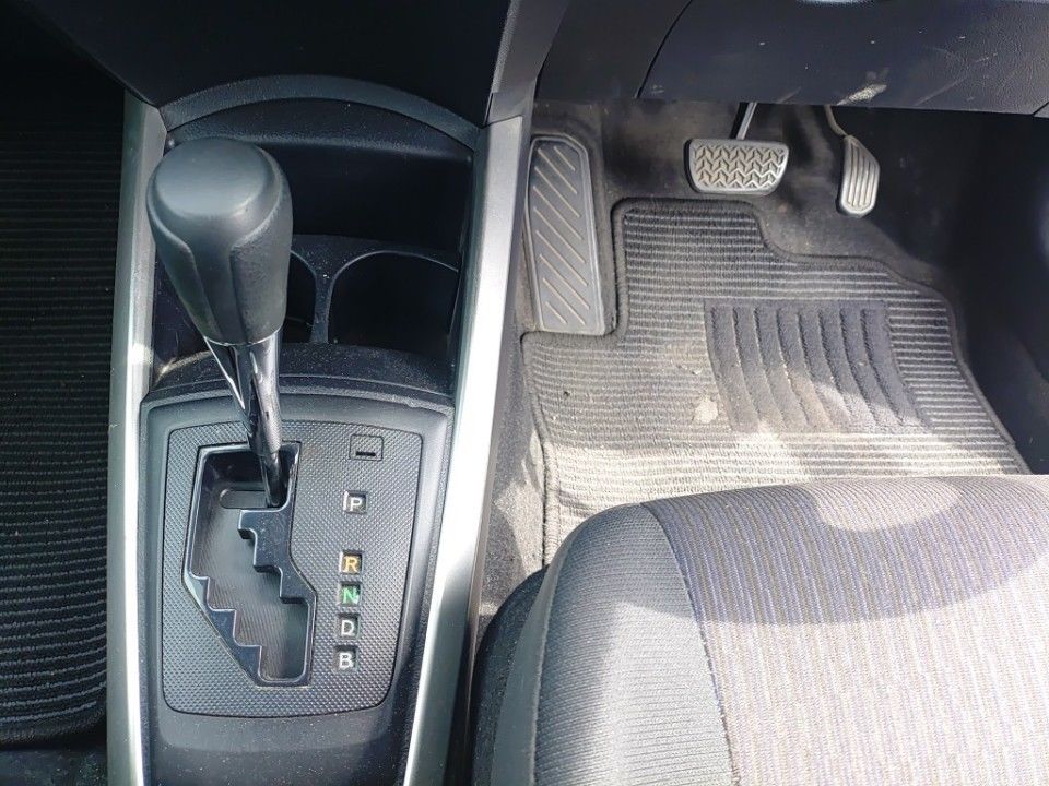2019 Toyota Corolla Fielder auction photo 12