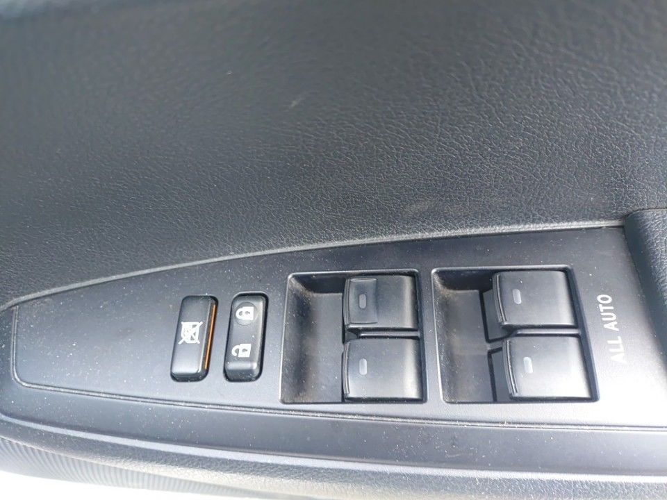 2019 Toyota Corolla Fielder auction photo 14