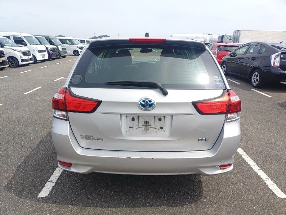 2019 Toyota Corolla Fielder auction photo 5