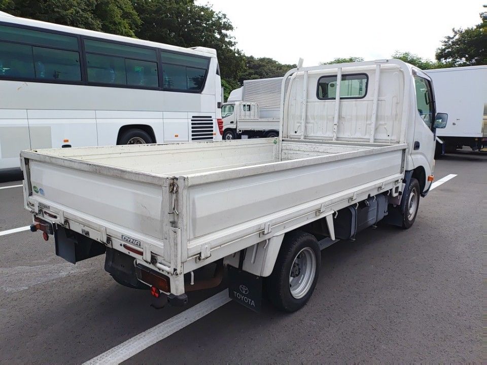 2013 Toyota Dyna auction photo 2