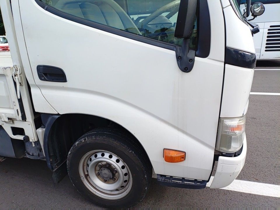 2013 Toyota Dyna auction photo 23