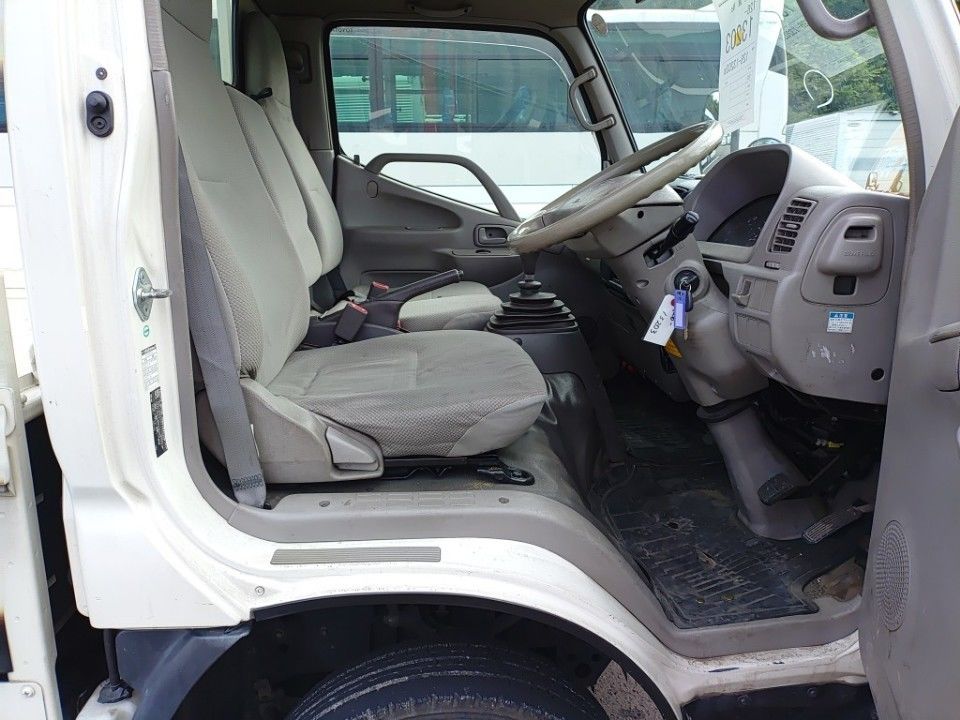 2013 Toyota Dyna auction photo 3