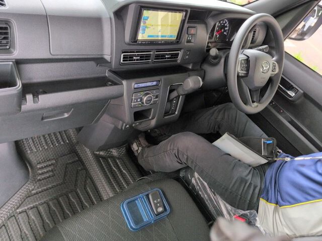 2025 Daihatsu アトレー RS 4WD auction photo 3