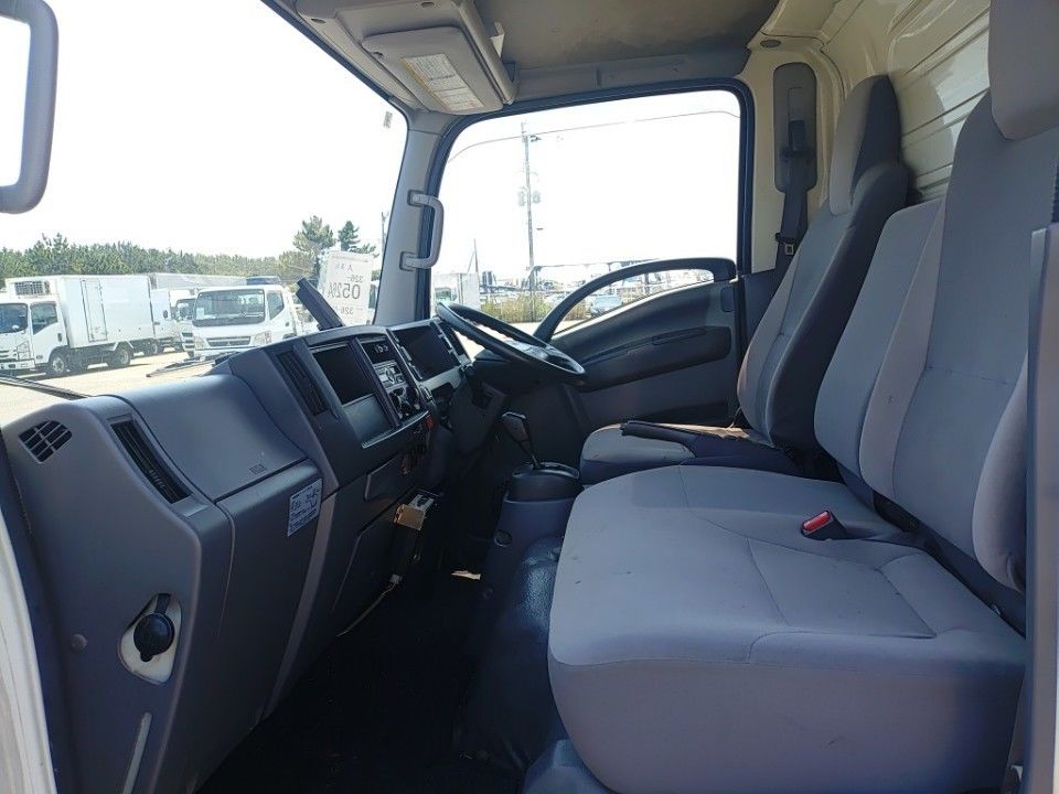 2017 Mazda タイタン auction photo 16