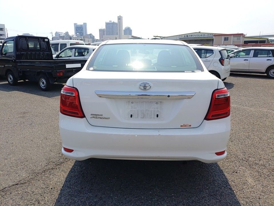 2018 Toyota カローラ アクシオ auction photo 5