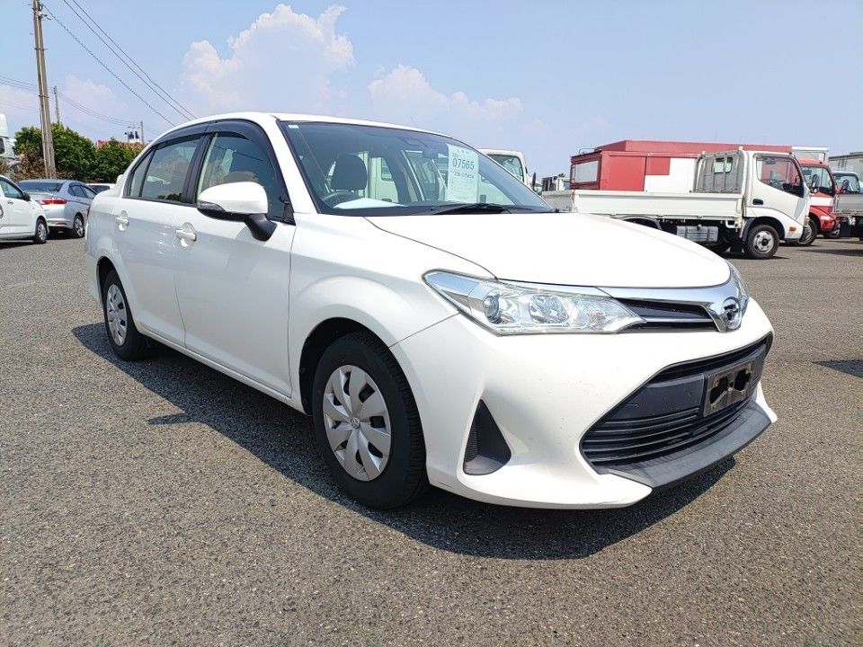 2018 Toyota カローラ アクシオ auction photo 4