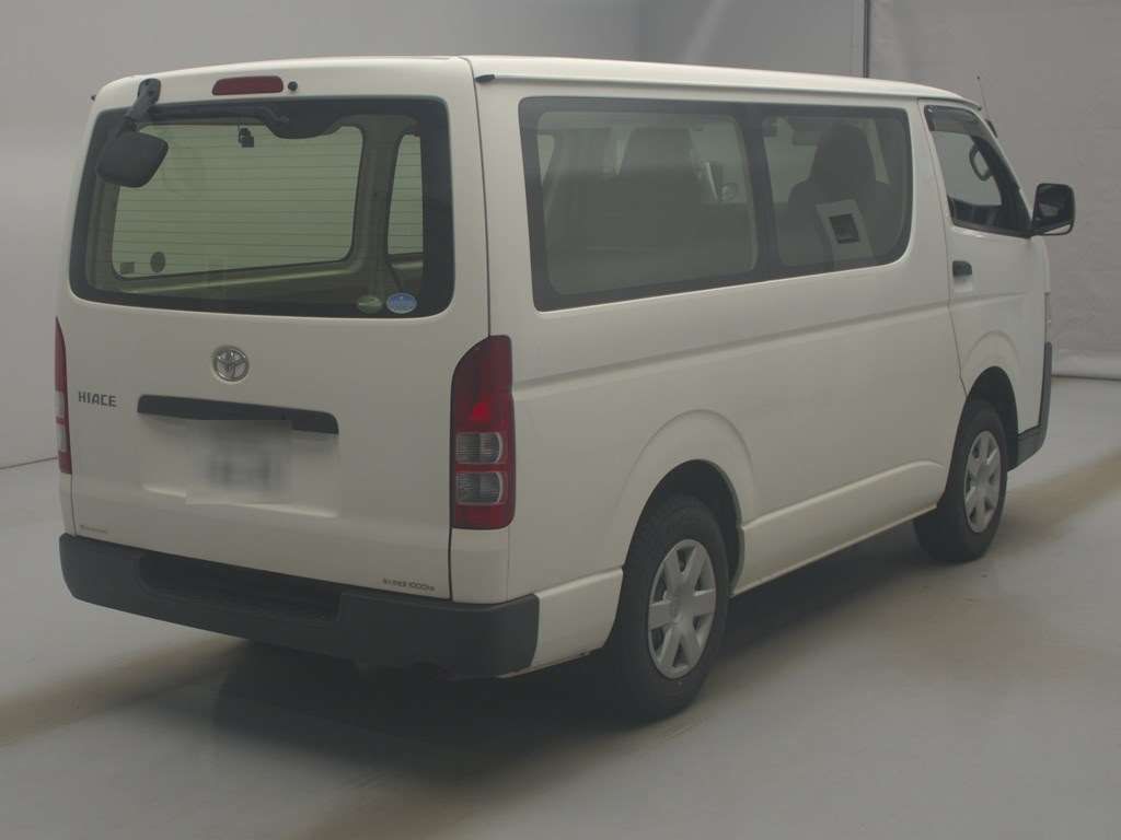 2018 Toyota Hiace ロングDX 4WD auction photo 2