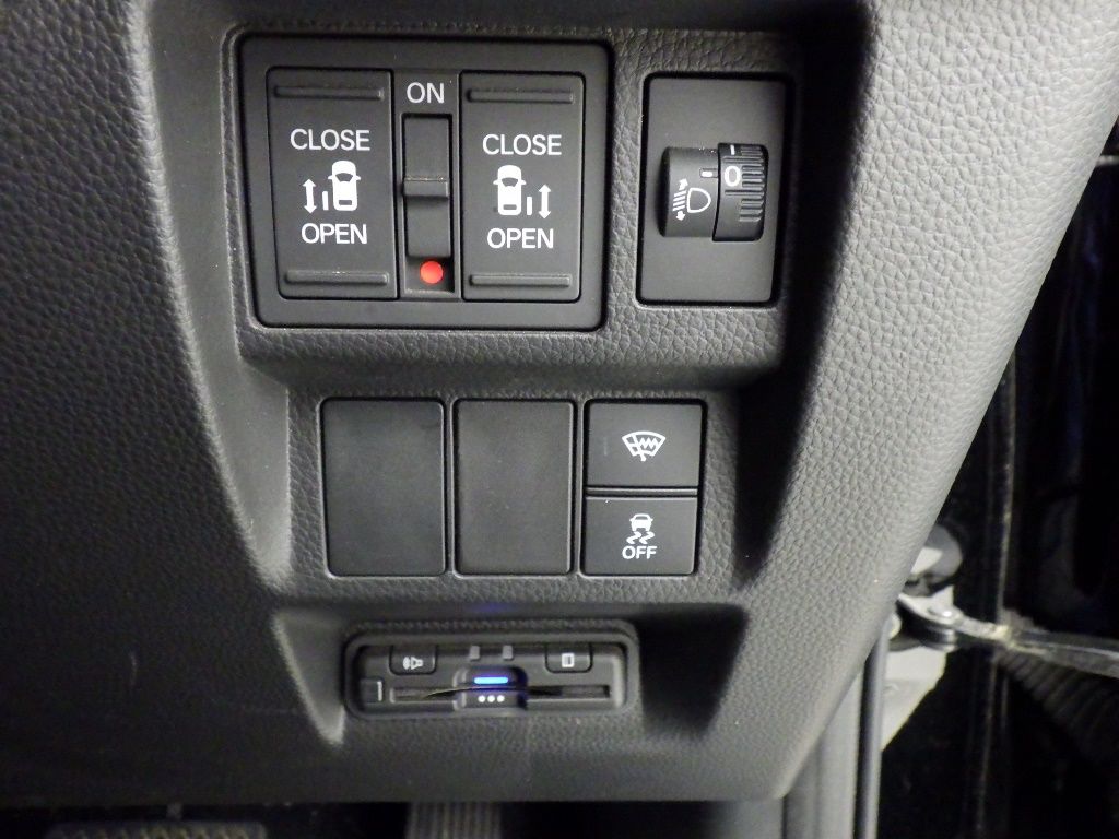 2022 Honda ステップワゴンエアー 4WD 7人 auction photo 10
