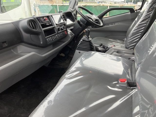 2021 Hino Dutro Hira auction photo 5