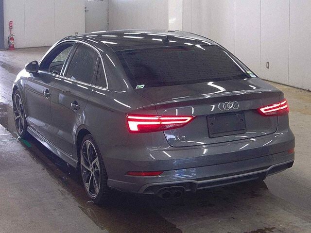 2019 Audi A3 Sedan SラインダイナミクLTD auction photo 2