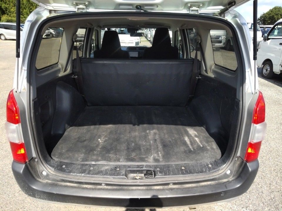 2021 Toyota Probox auction photo 8