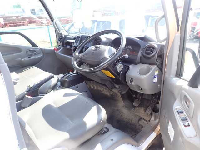 2016 Toyota Dyna 1.6t パネルバン パワーゲート auction photo 3