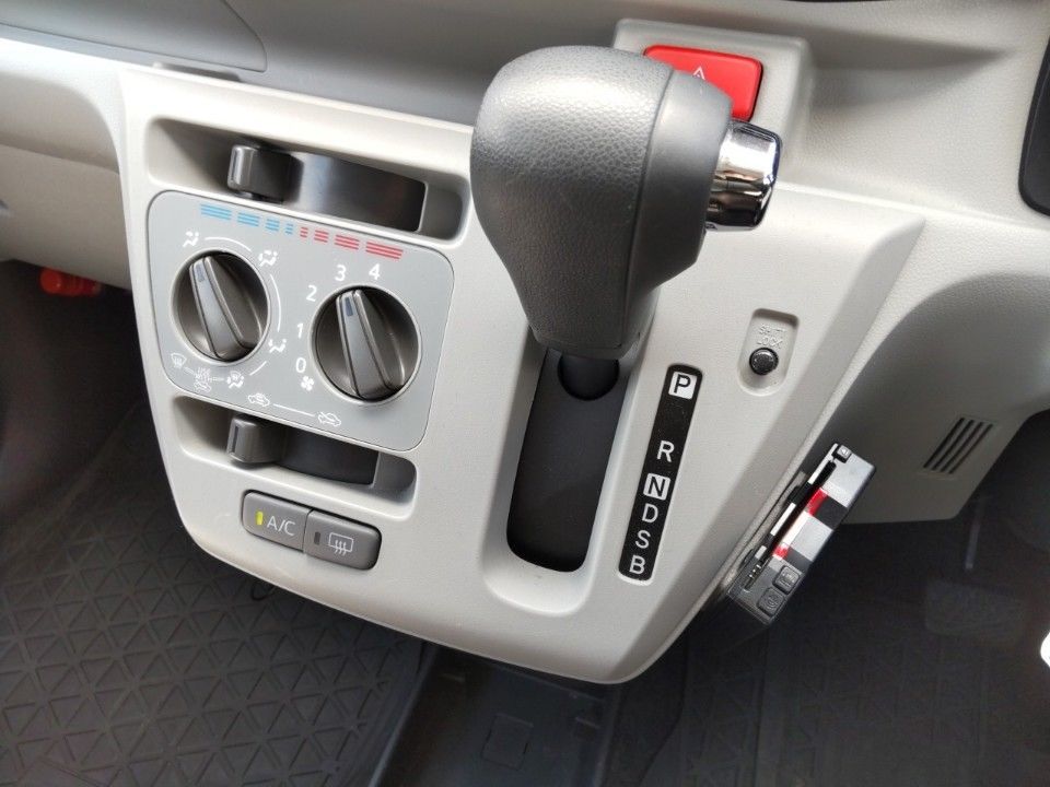 2021 Daihatsu Mira e:S auction photo 12