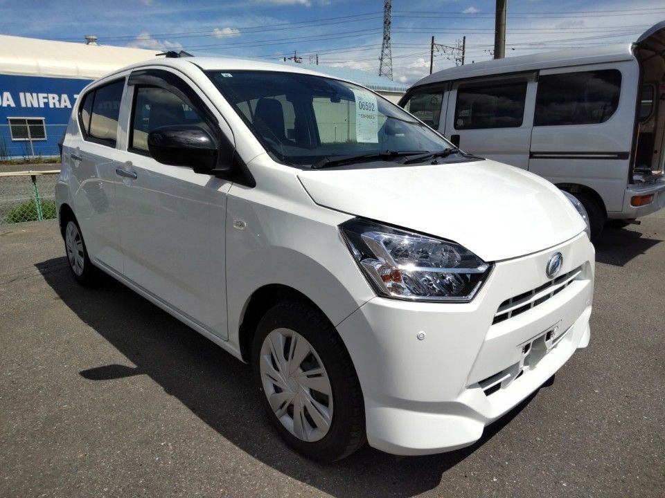 2021 Daihatsu Mira e:S auction photo 4