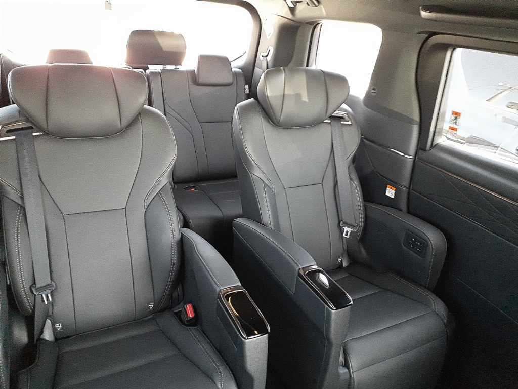 2025 Toyota Alphard Z auction photo 11