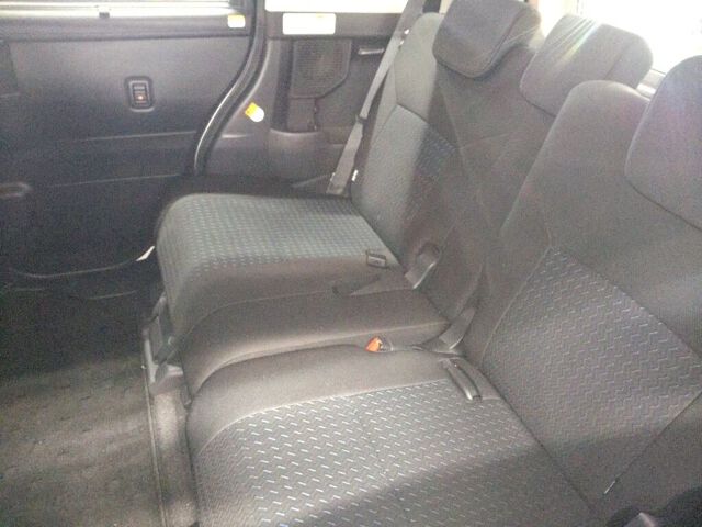 2021 Toyota Roomy カスタムG auction photo 6