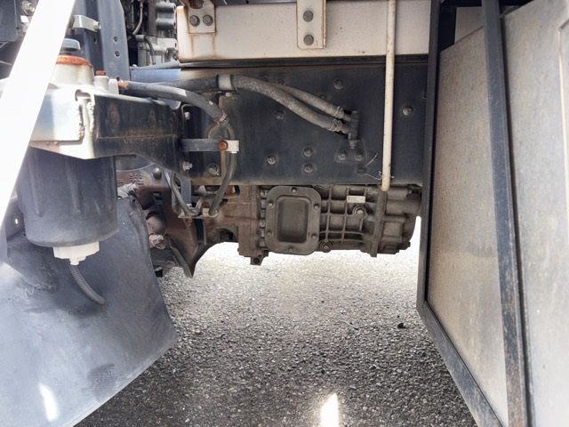 2020 Mitsubishi Fuso Fighter Aluminum Van PG auction photo 11