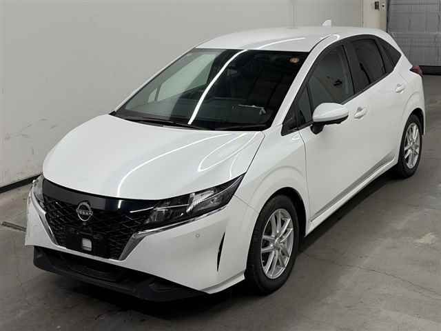 2022 Nissan Note X FOUR auction photo 4