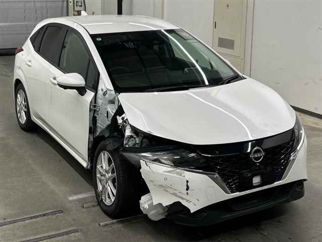 Japan Auction Vehicles 10 2022 Nissan Note X FOUR auction photo
