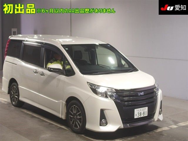 2017 Toyota Noah Si WxB 4WD Japan auction vehicle