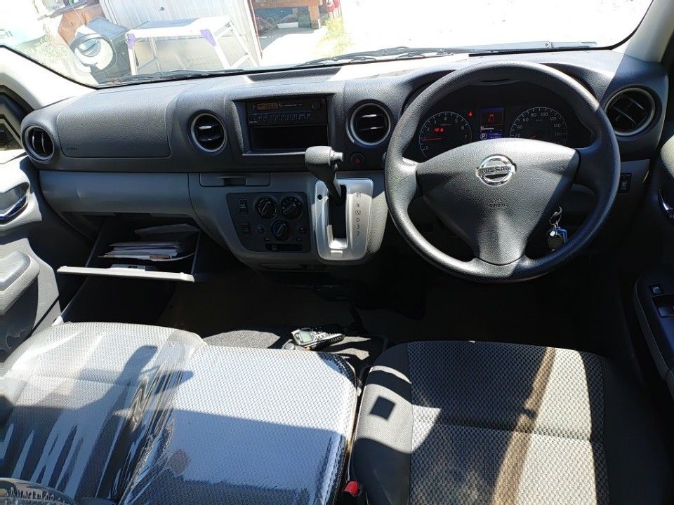 2014 Nissan NV350 Caravan auction photo 3