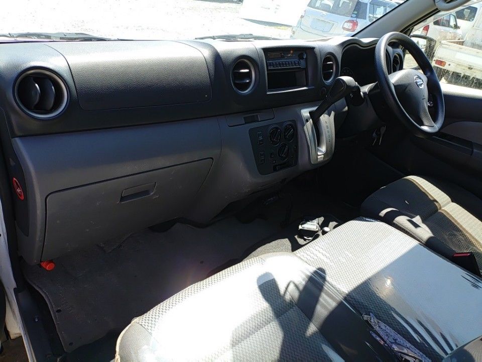 2014 Nissan NV350 Caravan auction photo 16
