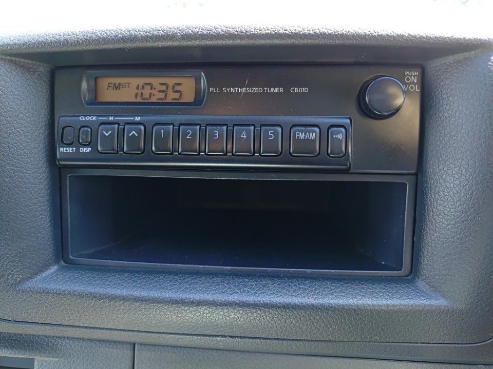 2014 Nissan NV350 Caravan auction photo 11