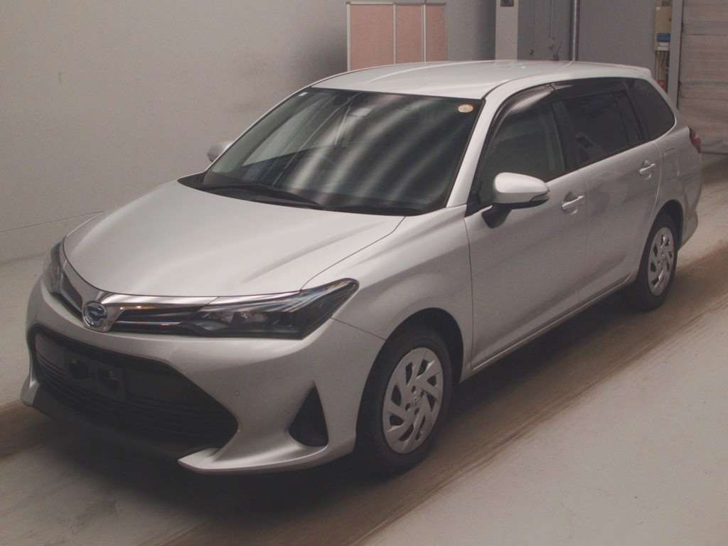 2023 Toyota Corolla Fielder Hybrid EX Japan auction vehicle