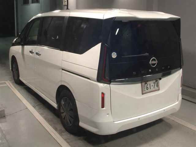2023 Nissan Serena XV auction photo 2
