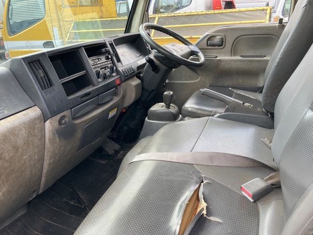 2010 Isuzu Elf ヒラ auction photo 5