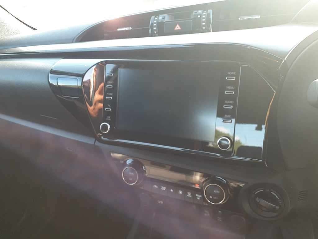 2024 Toyota Hilux Z GR Sport 4WD auction photo 12